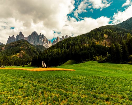 Aktivitas ringan di ruang keluarga